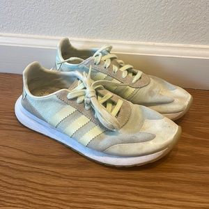 Women’s Original Adidas I-5923